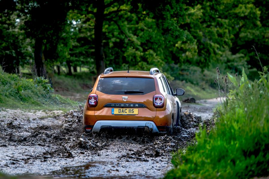  Dacia Duster Prestige 4WD 2018 года  (UK) (фото 28 из 40)